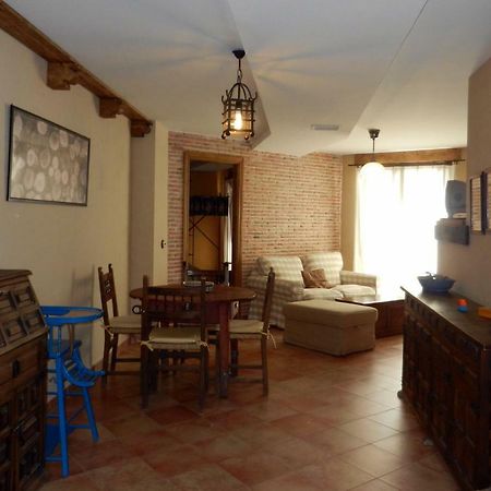 Gasthaus Casa Rebollares I Piedralaves Exterior foto